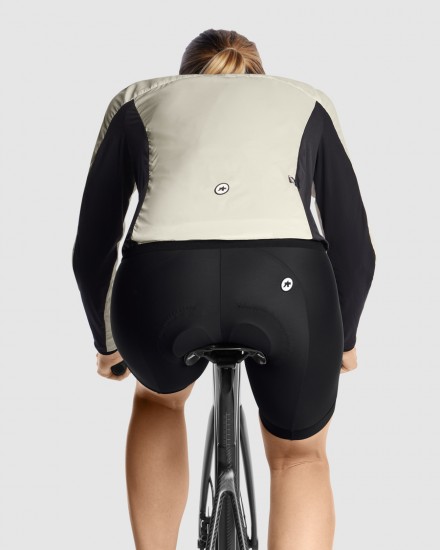 Вітровка ASSOS Uma GT Wind Jacket C2 Moon Sand lady L